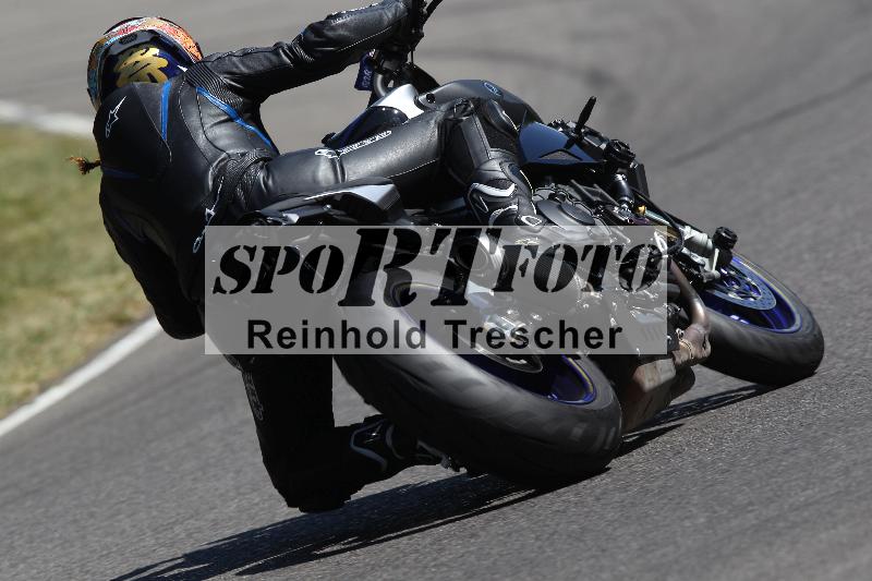 /Archiv-2022/54 13.08.2022 Plüss Moto Sport ADR/Einsteiger/backside